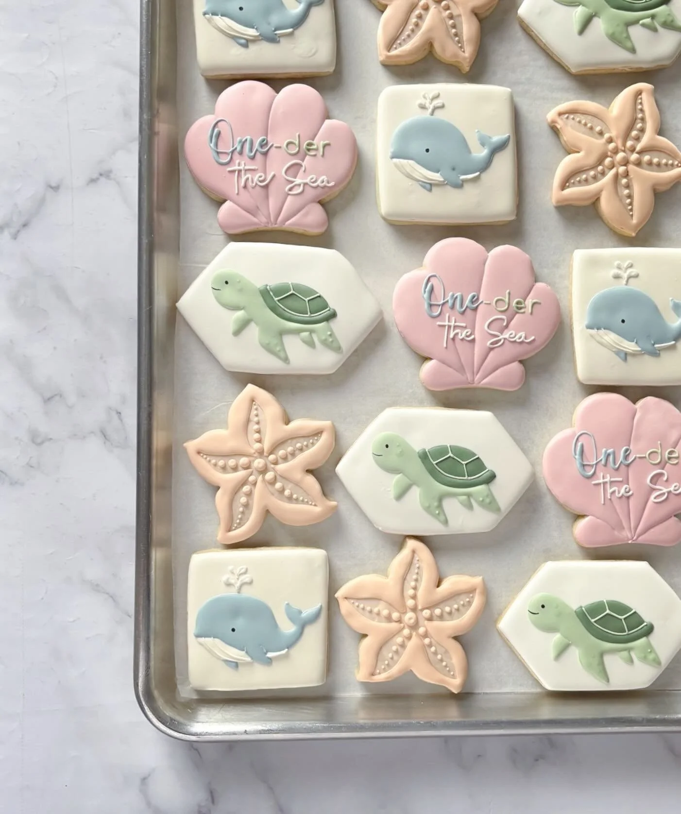 🐳 𝓞𝓷𝓮-𝓭𝓮𝓻 the sea cookies 

.
.
.
.
#decoratedcookies #dmvcookies #dmvfoodie #arlingtonva rosasbakingco