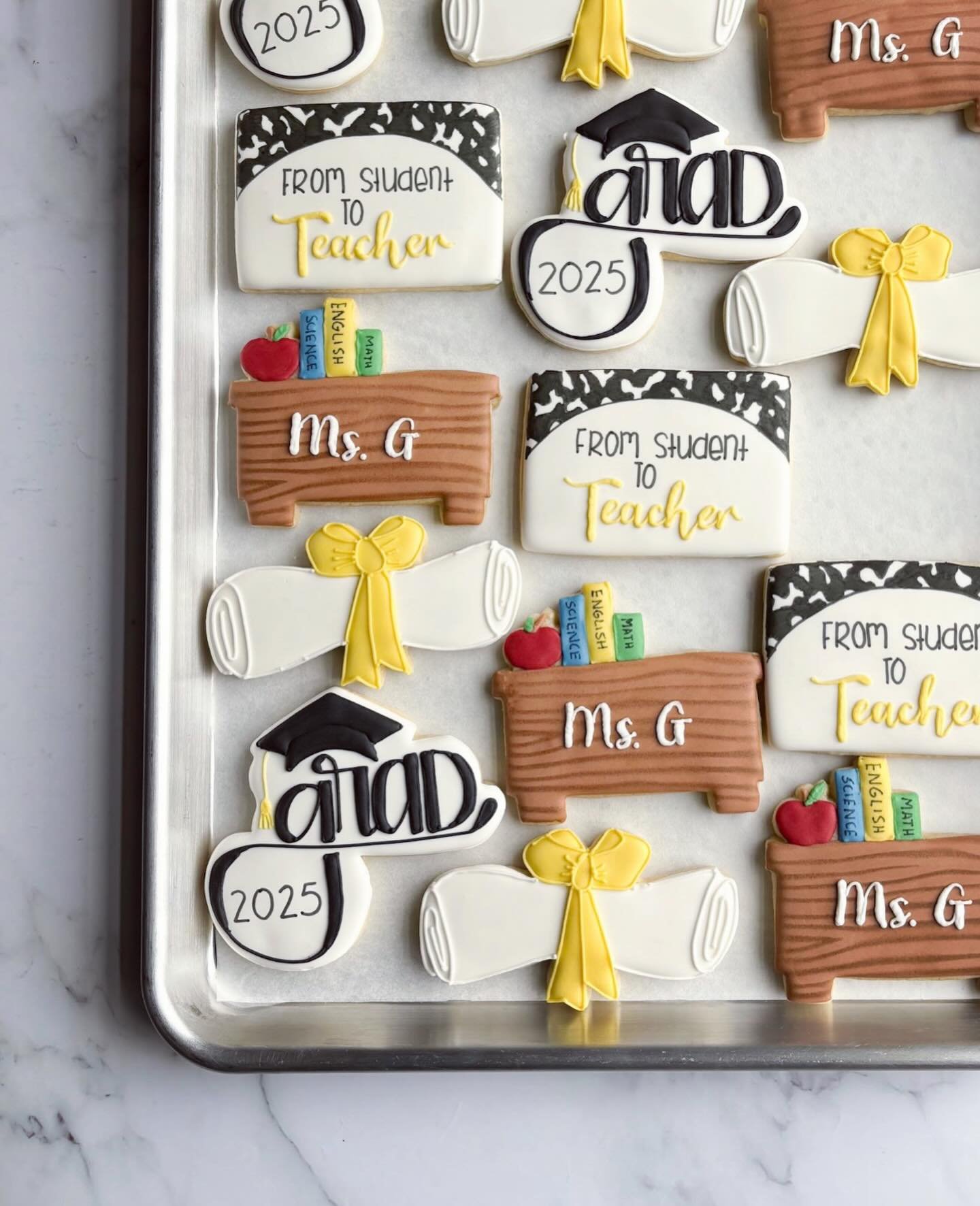 🎓 Graduation season is just around the corner!
 
Now is the best time to submit your cookie request as these spots fill out quickly.