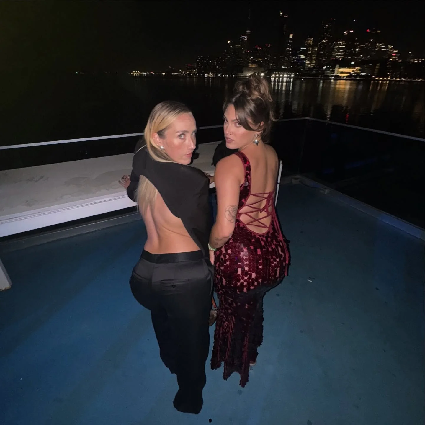 i love this woman and am endlessly grateful for her!!!! emotional touchdown!!!! 💗🪩🪽