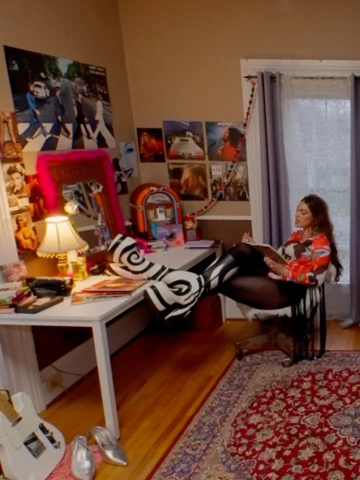 guess who&rsquo;s got big boots and one of the top 10 pop songs of the year? this bitchhhhhhh 🪩🩷✨ thank you @cbc_music 🥂 it means a lot to be recognized on the same playing field as the heavy hitters.

HTSFM is number 8 on this list, number 19 on 