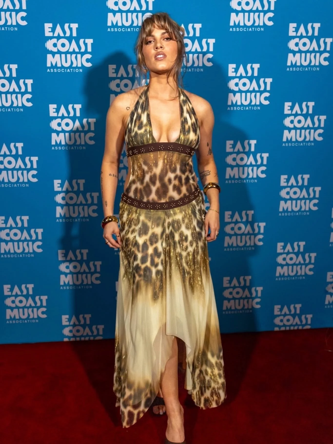 ECMA Red Carpet presented by @rogers 🍸🐆🍒

fresh cut &amp; color: @hodderhair 
dress: @whitefoxboutique 
📸: @scottthephotoguy