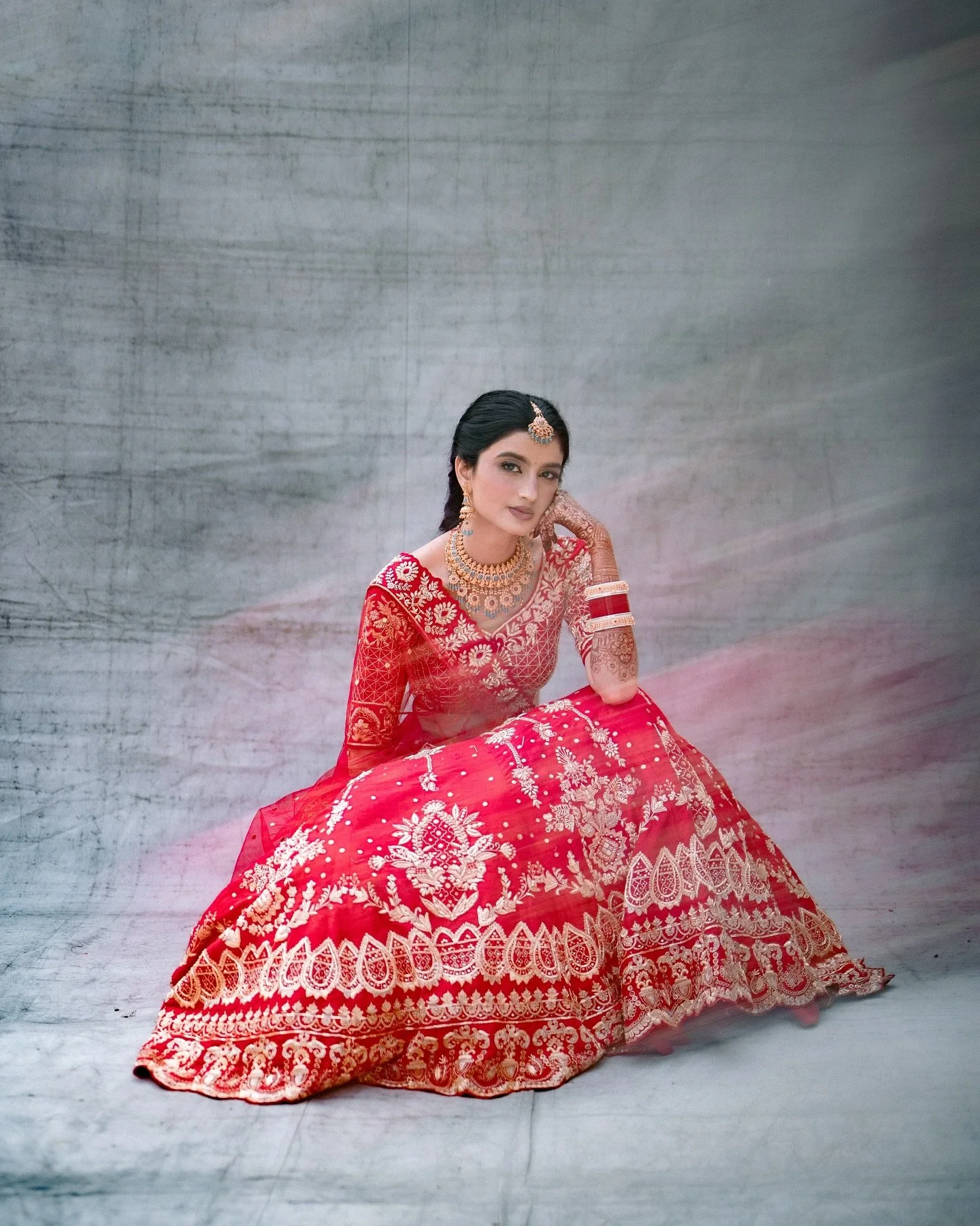 A canvas of devotion, painted in the quiet moments.
Set against nature&rsquo;s backdrop, with an ethereal touch.
Wishing Hirral and Karan a beautifully documented journey.

Shot by: @theyellowdraft
Planned by: @theweddingdesiindia
Makeup: @makeupbypr