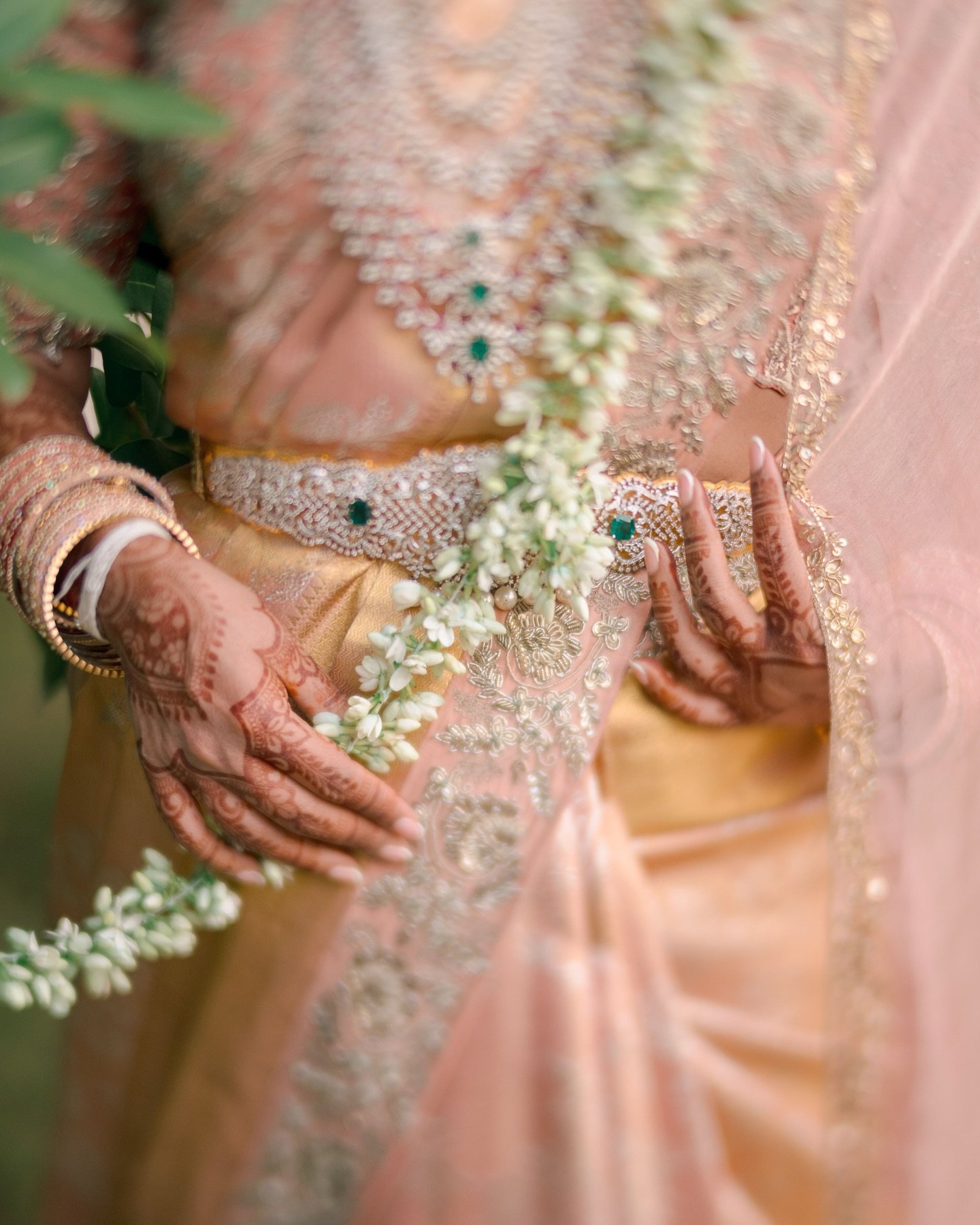 Vijaya &amp; Anirudh

Miles away from where they live, but exactly where they belong. Surrounded by family and tradition, Vijaya and Anirudh said their vows in the house that holds a lifetime of memories

Gear: @nikonindiaofficial