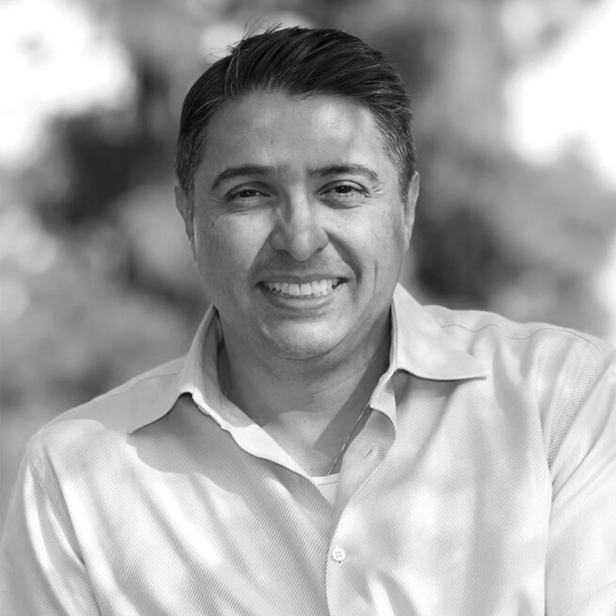 Bio — Tzunu Strategies