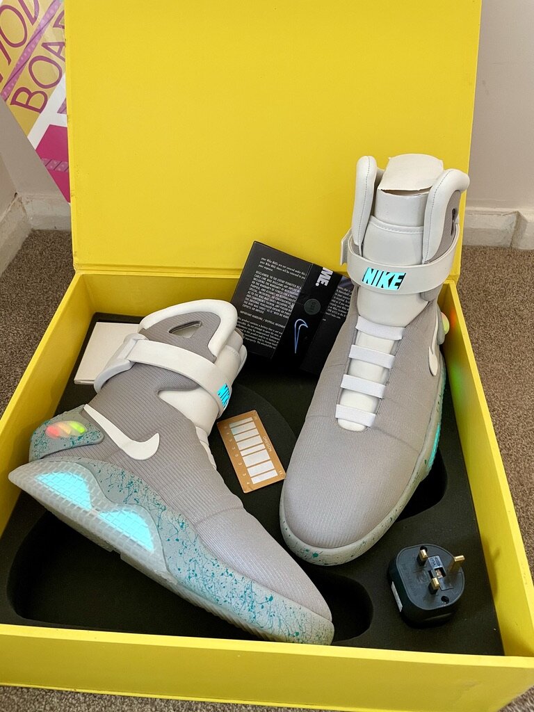 v3 nike air mag