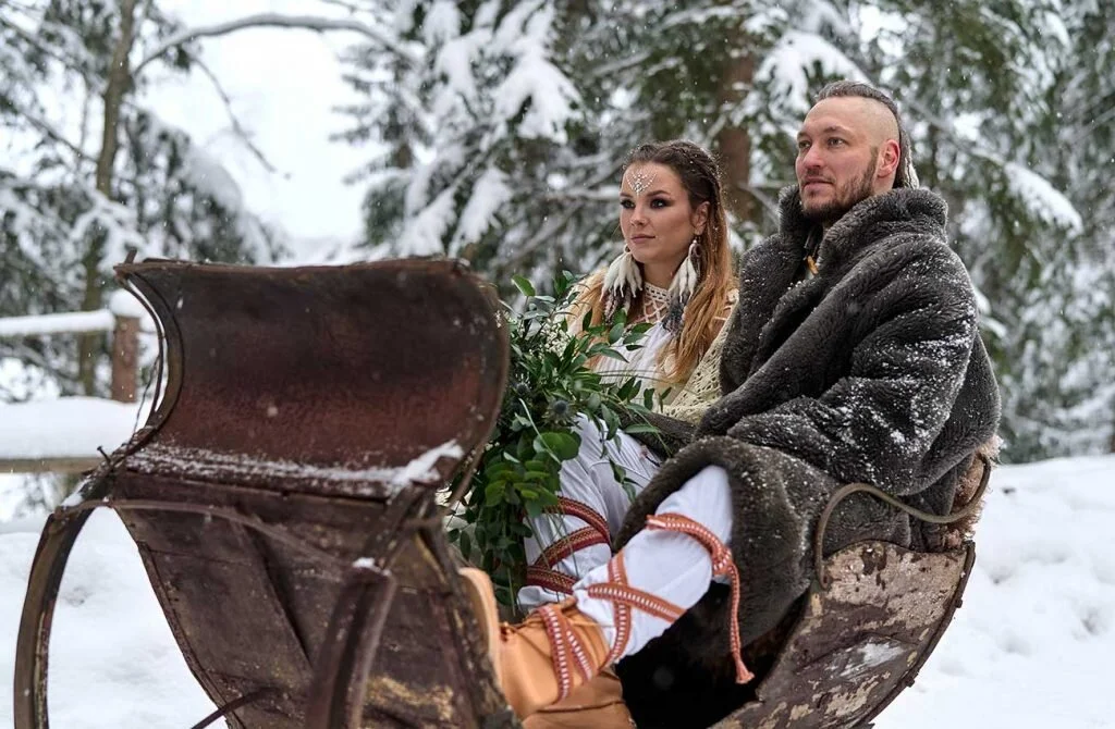 kalevalahaat-haapari-reessa-nuuksion-wainola-nuuksion-taika-1300-1024x670.jpeg