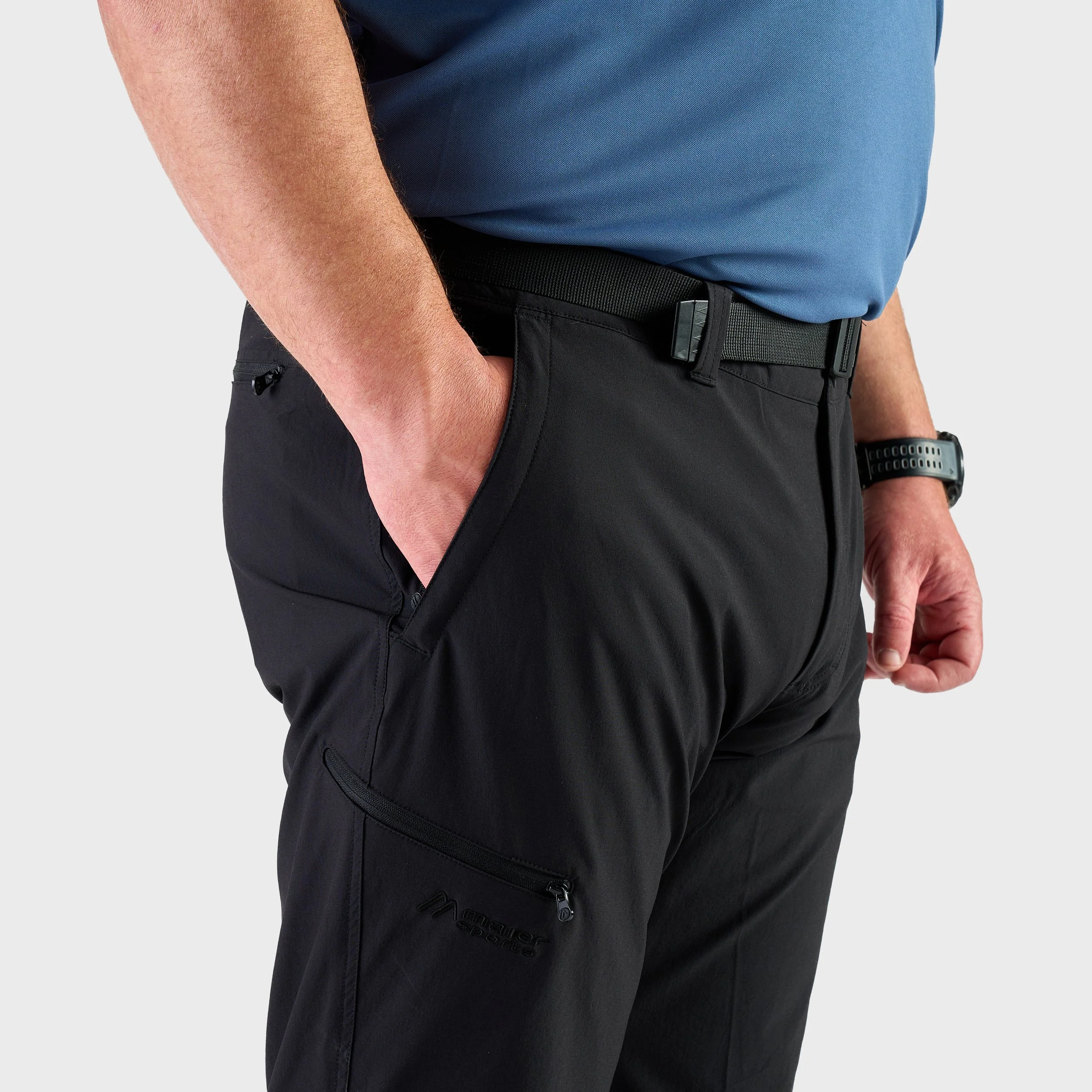 Vampire June 2025 030 (Nat Rosa) REBECCA7270.jpg