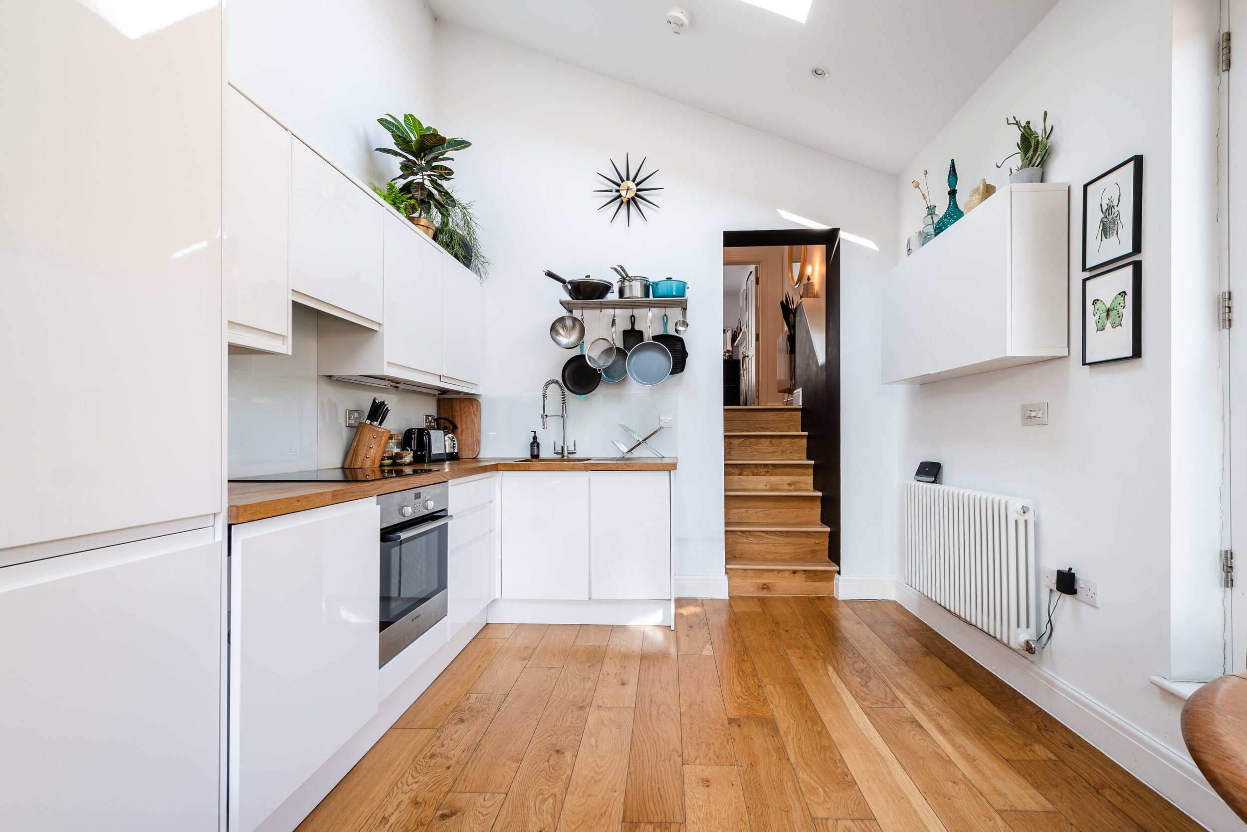 Chatsworth Rd 160 Flat B - Kitchen (2).jpg
