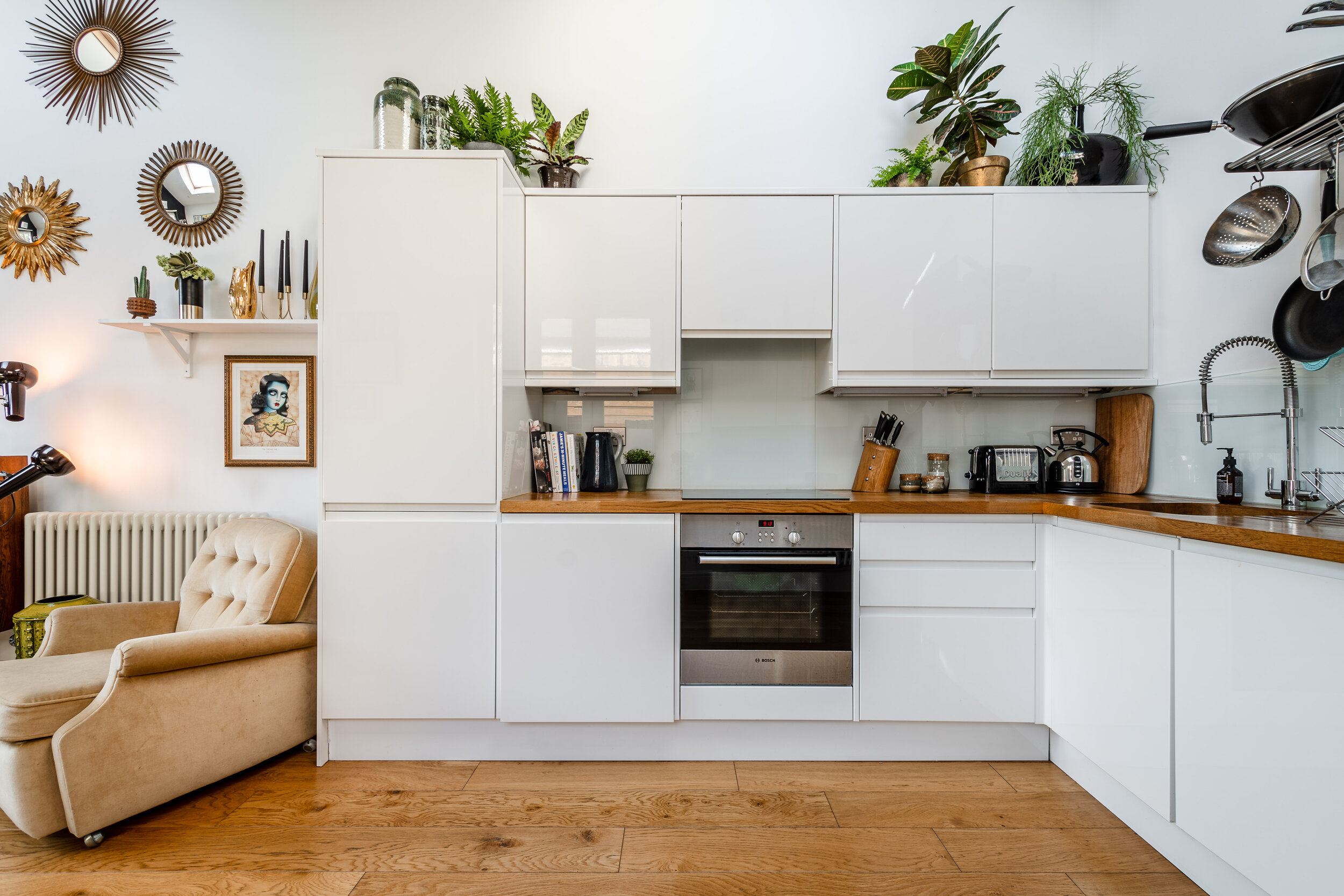 Chatsworth Rd 160 Flat B - Kitchen (1).jpg