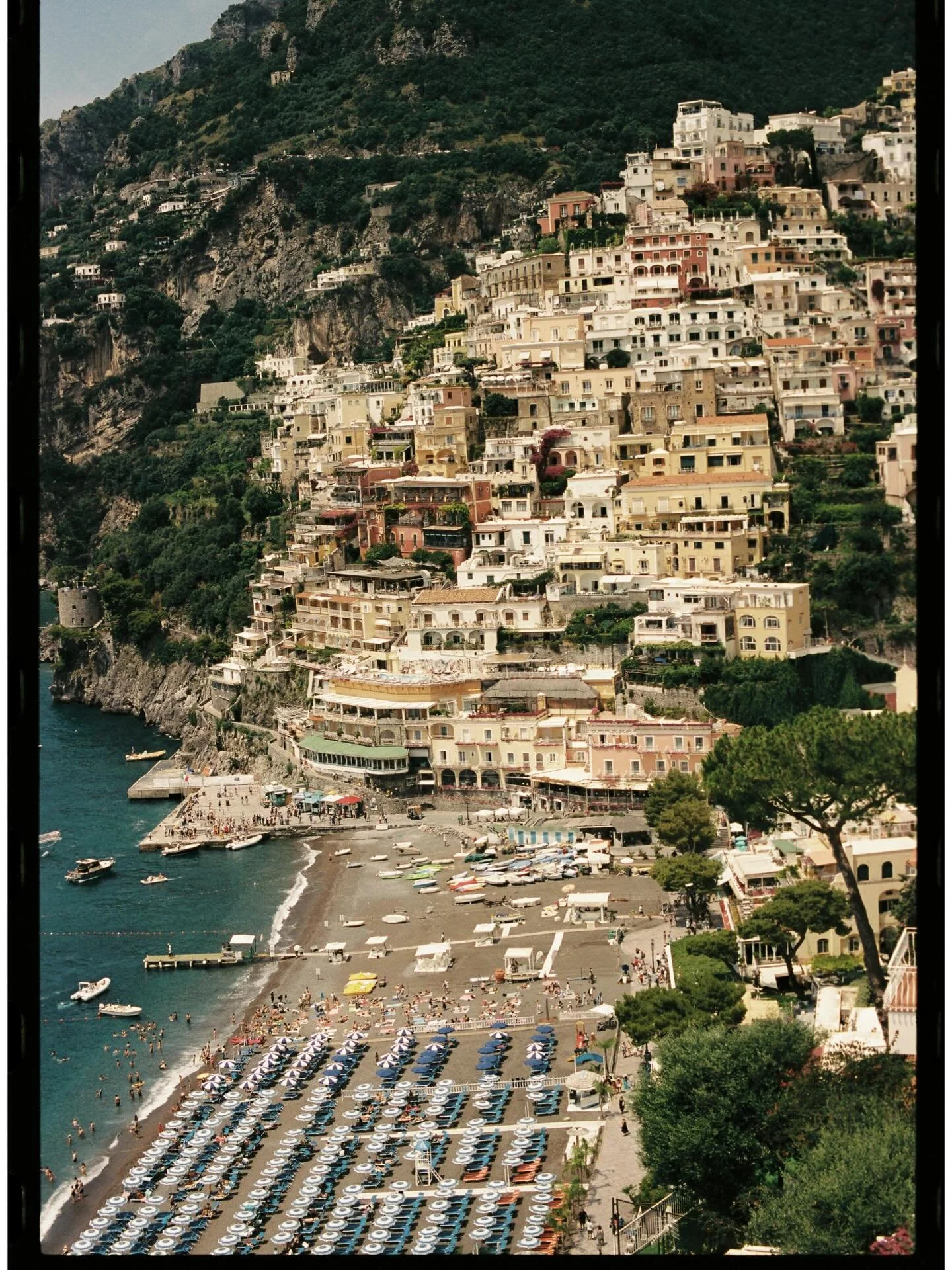 Positano post card

#positano #italydestinationwedding #analogphotography #destinationweddingphotography