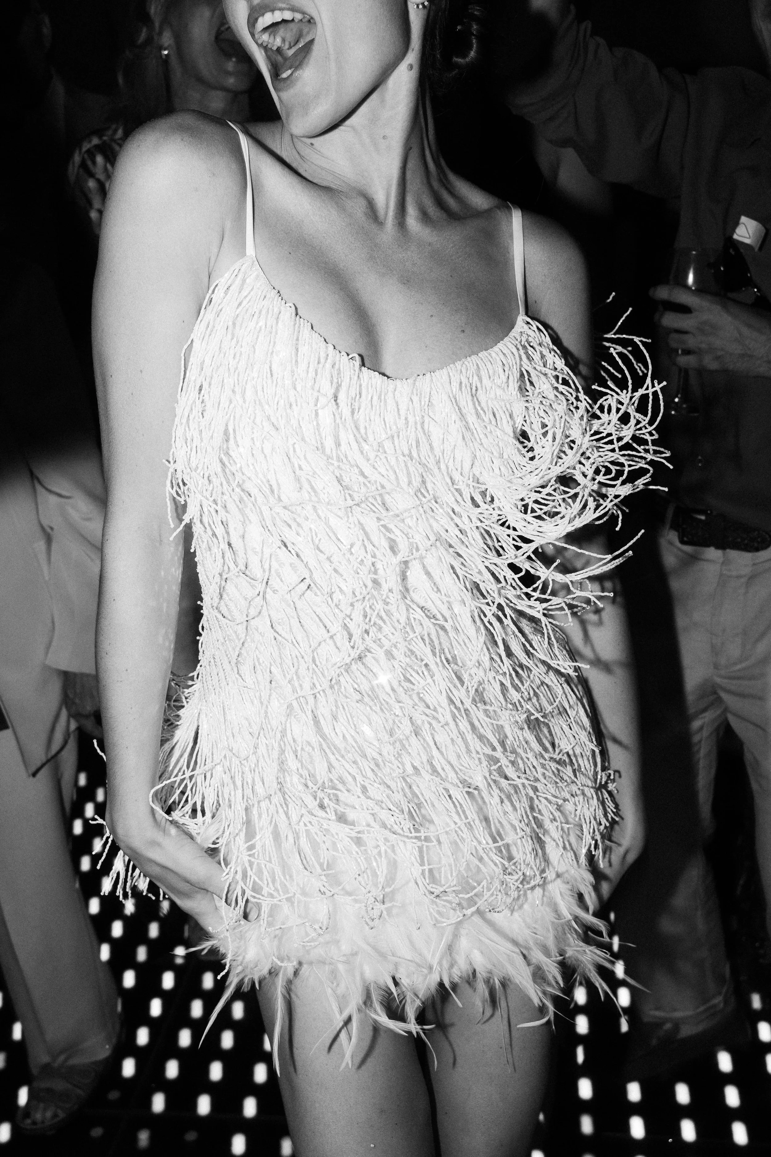 editorial-film-wedding-party-dress-portugal.jpg