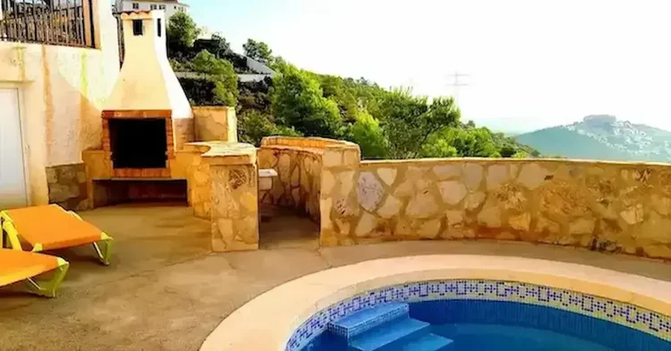 Grillbereich am Pool