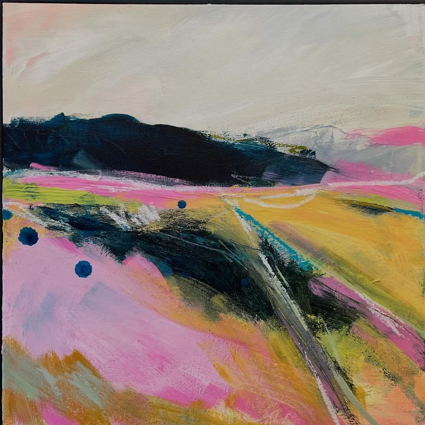 Hey! I'm still here, out the other side of a few unexpected life things but otherwise ok, still teaching and painting and preparing for you-know-when. Social media doesn't seem to have the same importance anymore, my enforced digital detox has proven