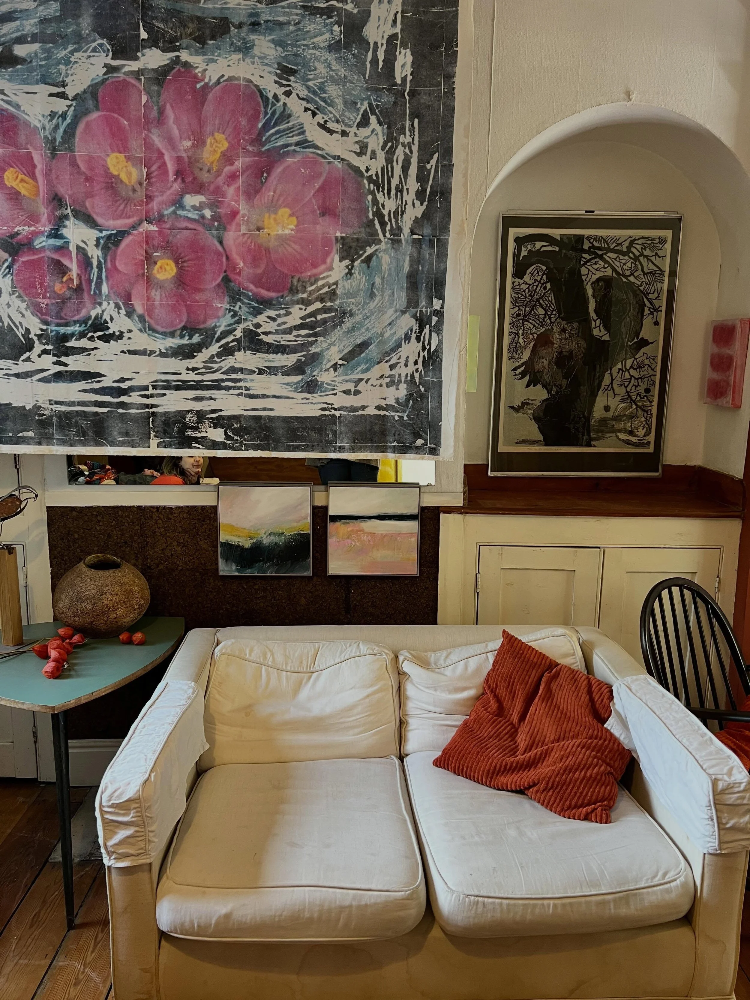 The spring exhibition at @keate_family_arts_trust is open today and tomorrow from 10 - 5. Such a beautiful little house, an oasis of calm considering how close it is to the bustle of Mitchams Corner.  Myself and 12 local artists have work alongside a
