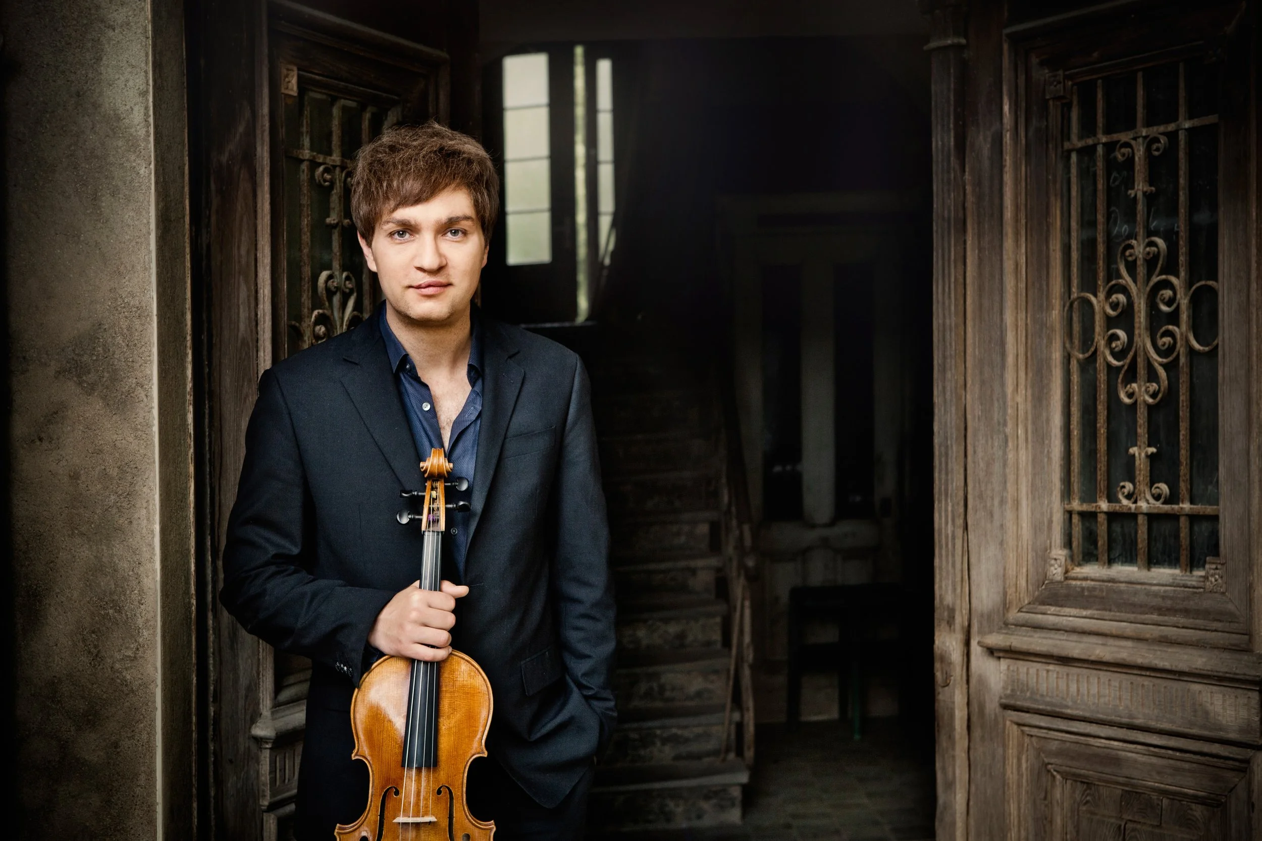 Pressefoto_Mönkemeyer_Brahms_c_Irène Zandel-(4).jpg