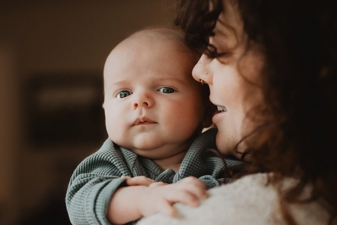 Thinking of doing a limited run of mini family sessions in October. How&rsquo;s October 26/27?  DM me to get on the wait list :)