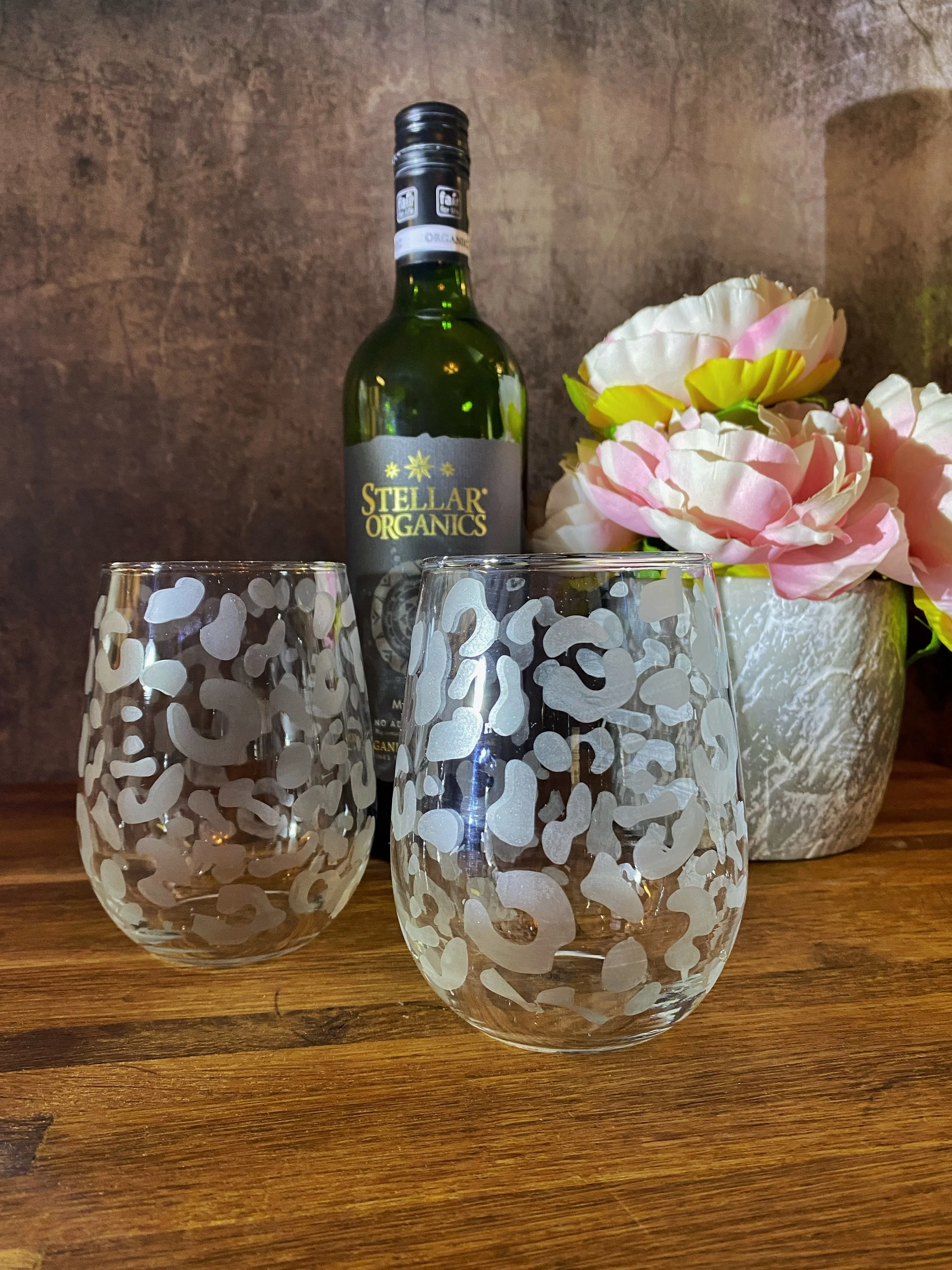 GLE-2801-01X Wine Glass, Leopard Print 002.JPG