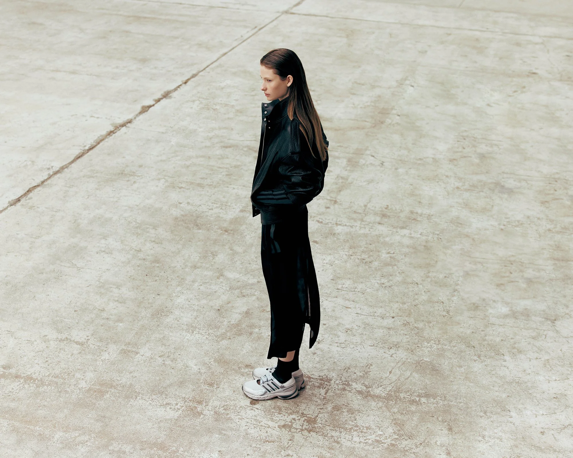 portrait_ horizontal_v220.jpg