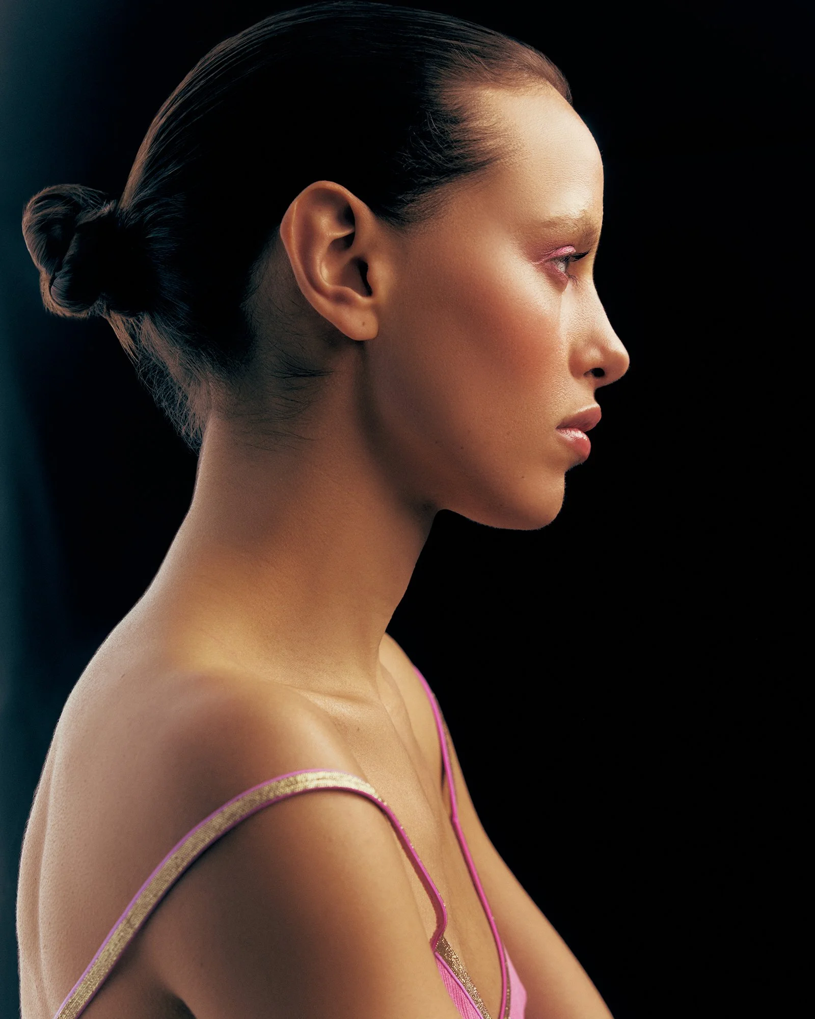 portrait_ horizontal_v202.jpg