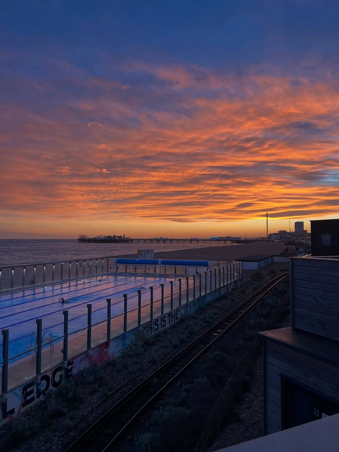 The sunsets here are just 🧑&zwj;🍳 😘 

Come punctuate the end of the day with us and enjoy watching the day slip away 🌅

#sunsetsessions #sunsetyoga #suunriseyoga