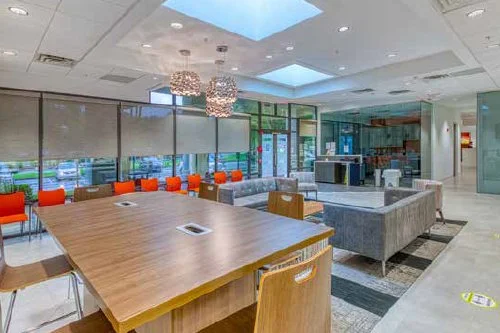 Single-Story Creative