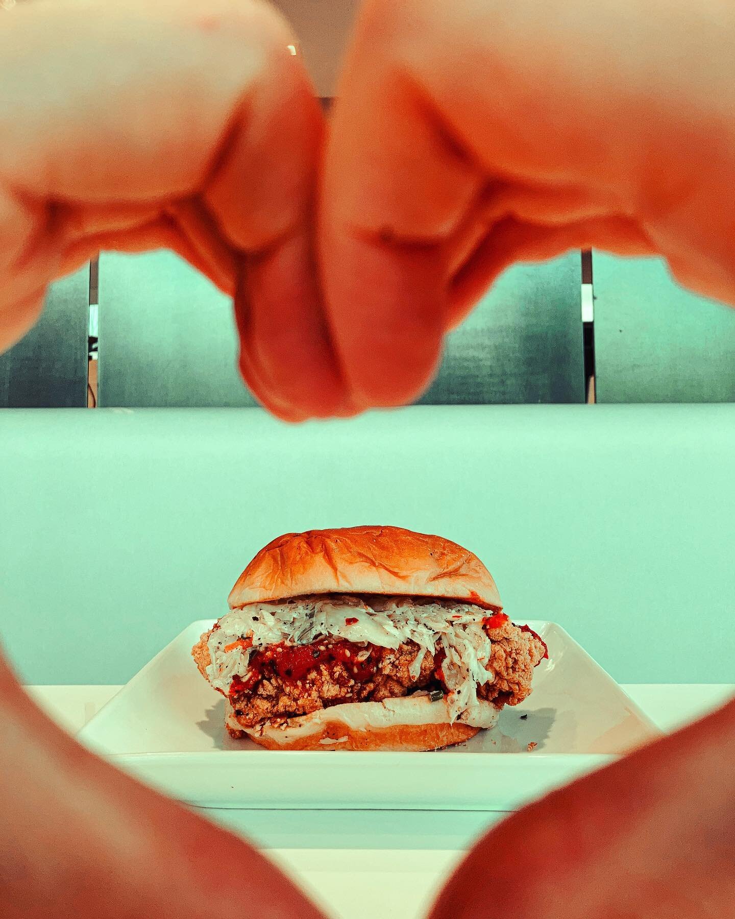 Love at first&hellip; bite? You tell us! Open until 7:30pm 😎 
.
 #friedchickensandwhich #friedchixsandwhich #mockikochicken #hawaiianfriedchicken #friedchicken #hawaiianfood #friedchickenthighs #marlboroughma #marlboroma #eatlocal #forkyeah #igfoodi