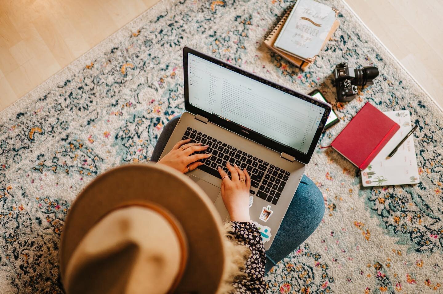 We&rsquo;ve been working on some exciting projects for our clients all day! We can&rsquo;t wait to share more about them in the coming weeks 🤩 What&rsquo;s one thing you accomplished on this Friday?
.
.
.
#advertising #brand #branding #business #cam