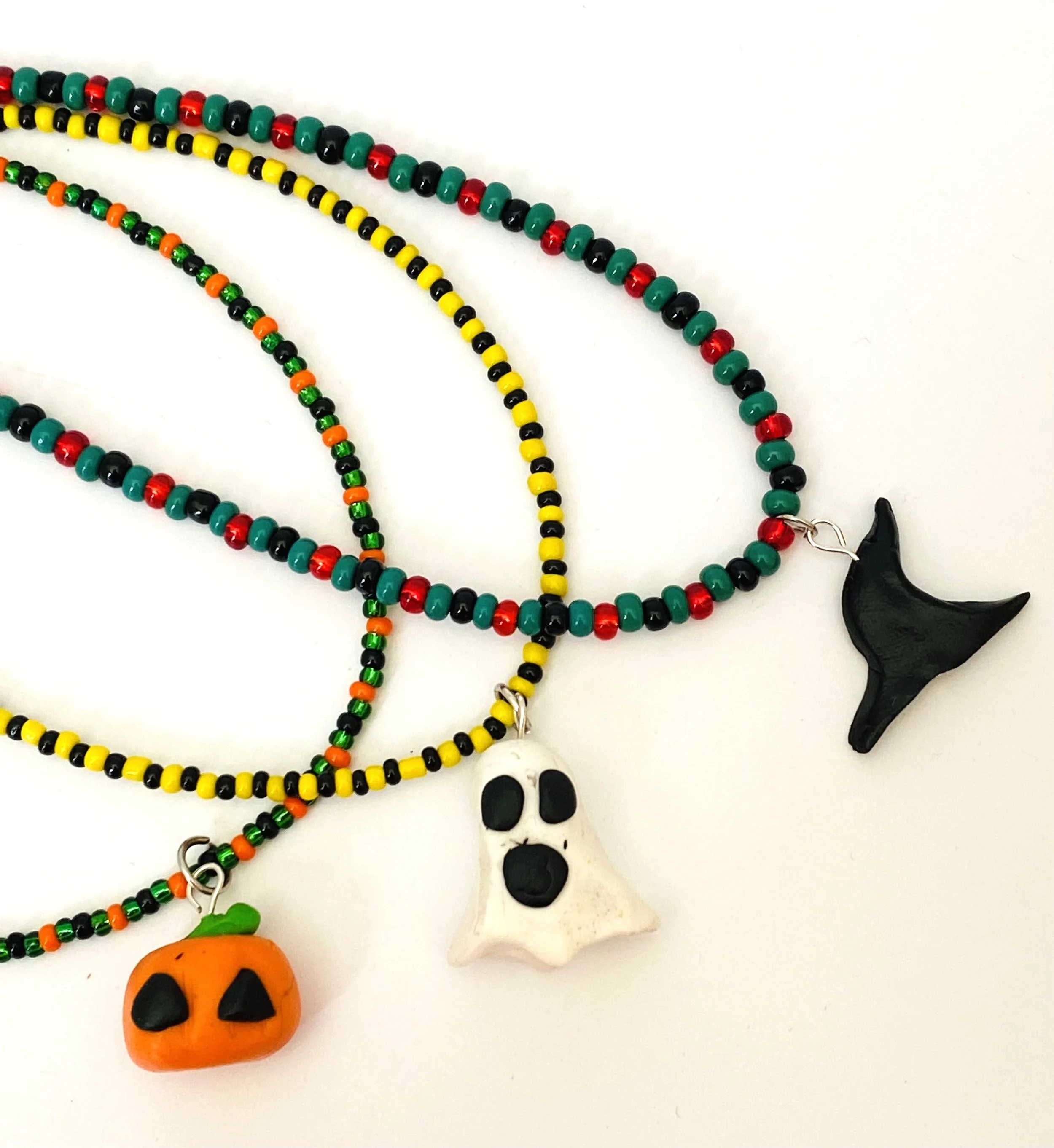beaded p clay halloween necklaces halloween jewellery workshop 2025.jpg