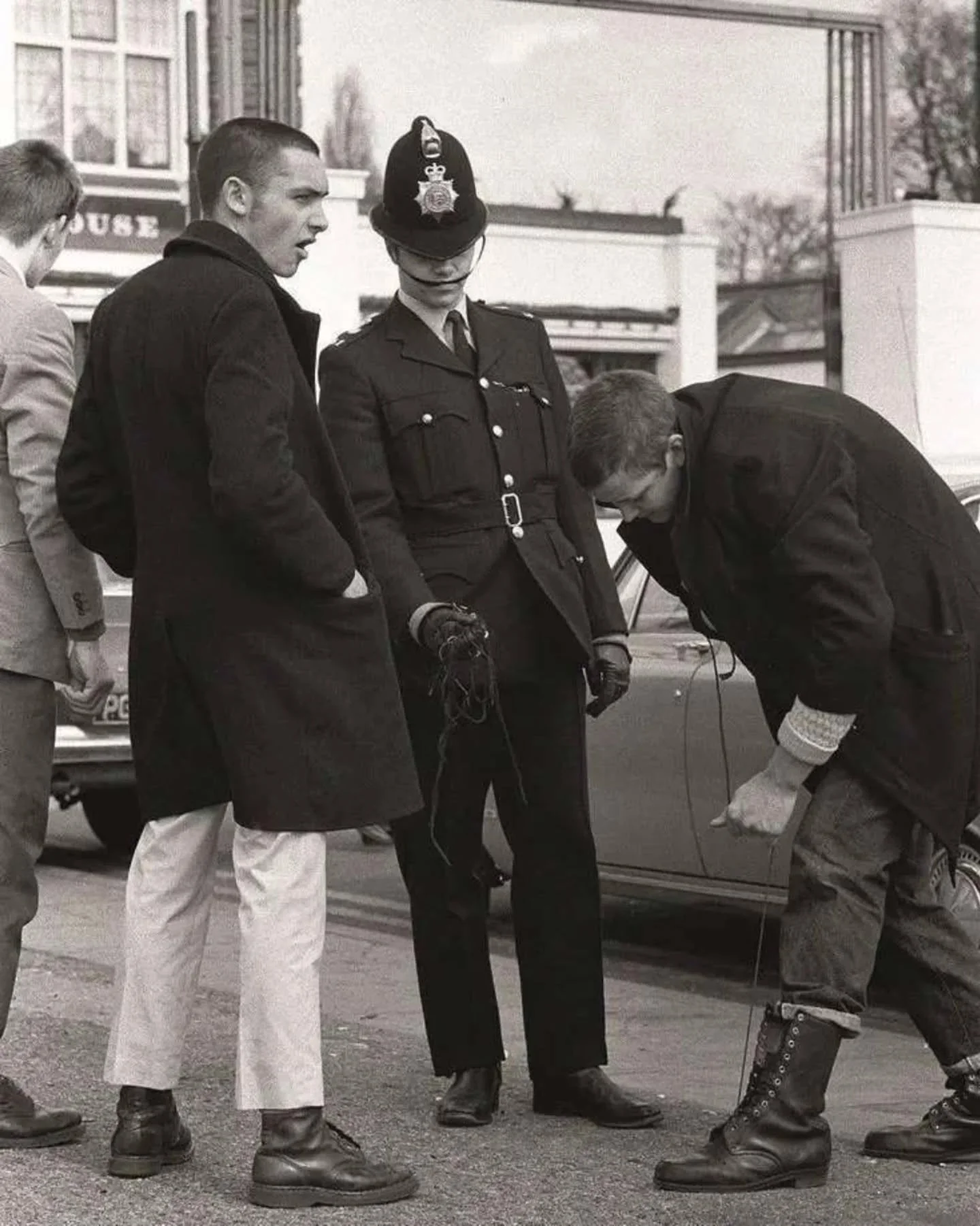 .
.
&bull; As far as I can remember I have always been fascinated by subcultures and anything people wanted to belong to. Removing shoe laces, braces and belts was a way to limit troubles. UK 1970s &bull;
.
.
#retroclassicfeel #retro #classic #feel #