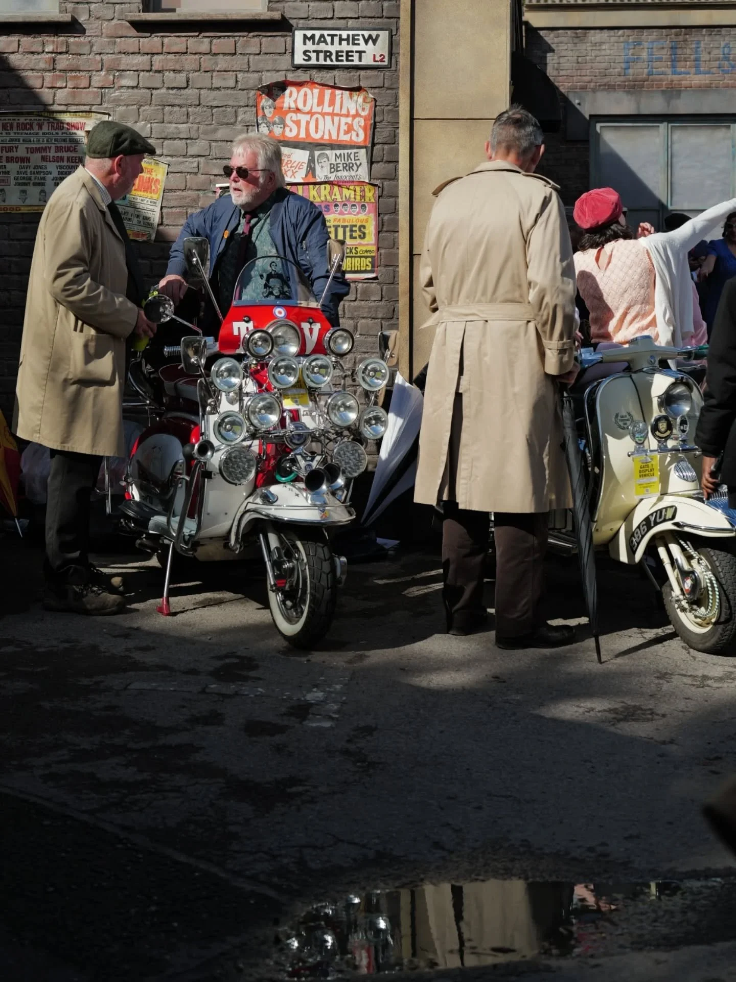 .
&bull; Goodwood Revival is the best British event for a motorsport documentary &bull;
.
@goodwoodrevival 
.
.
#retroclassicfeel #retro #classic #motorcycle @retro_classic_feel