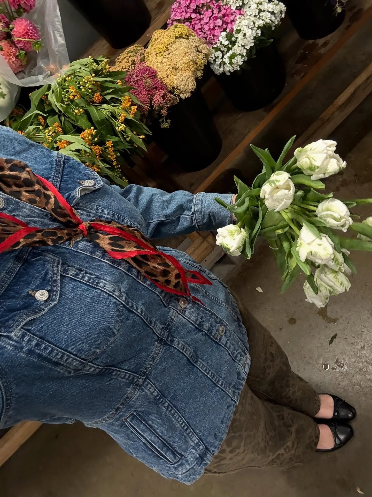 For this week&rsquo;s Alumni Spotlight we&rsquo;re hearing from @lindi.pete ! 

Hi! My name is Lindi and I&rsquo;m a Marketing Associate at Schloegel Design Remodel in KCMO! Schloegel is a residential design-build remodeling firm. 

My role includes 