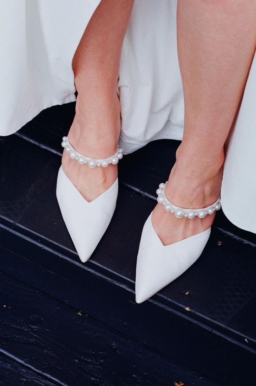 white-pointed-shoes-with-pearls-.jpeg