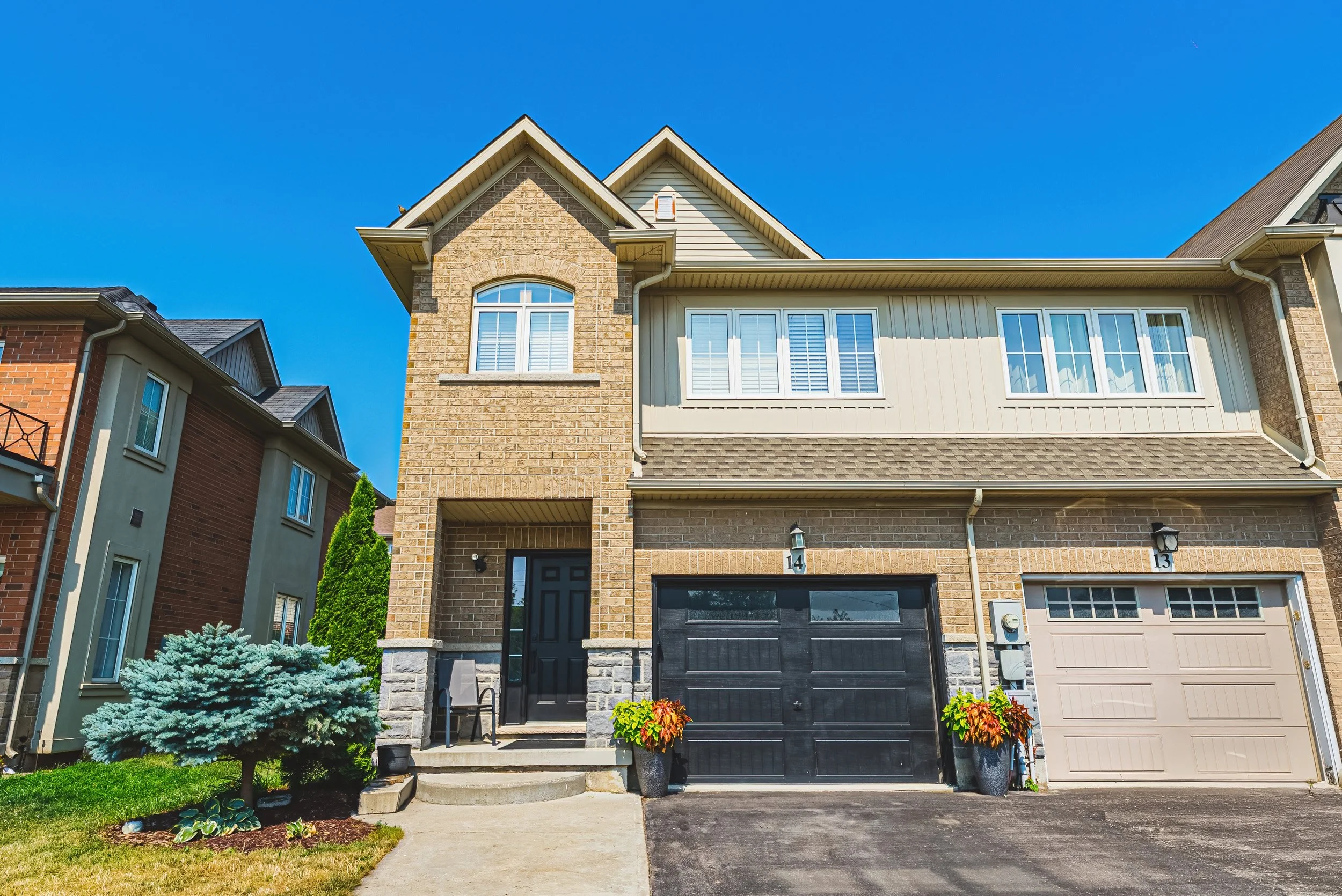 1 - 170 Palacebeach Trail #14, Stoney Creek.jpg