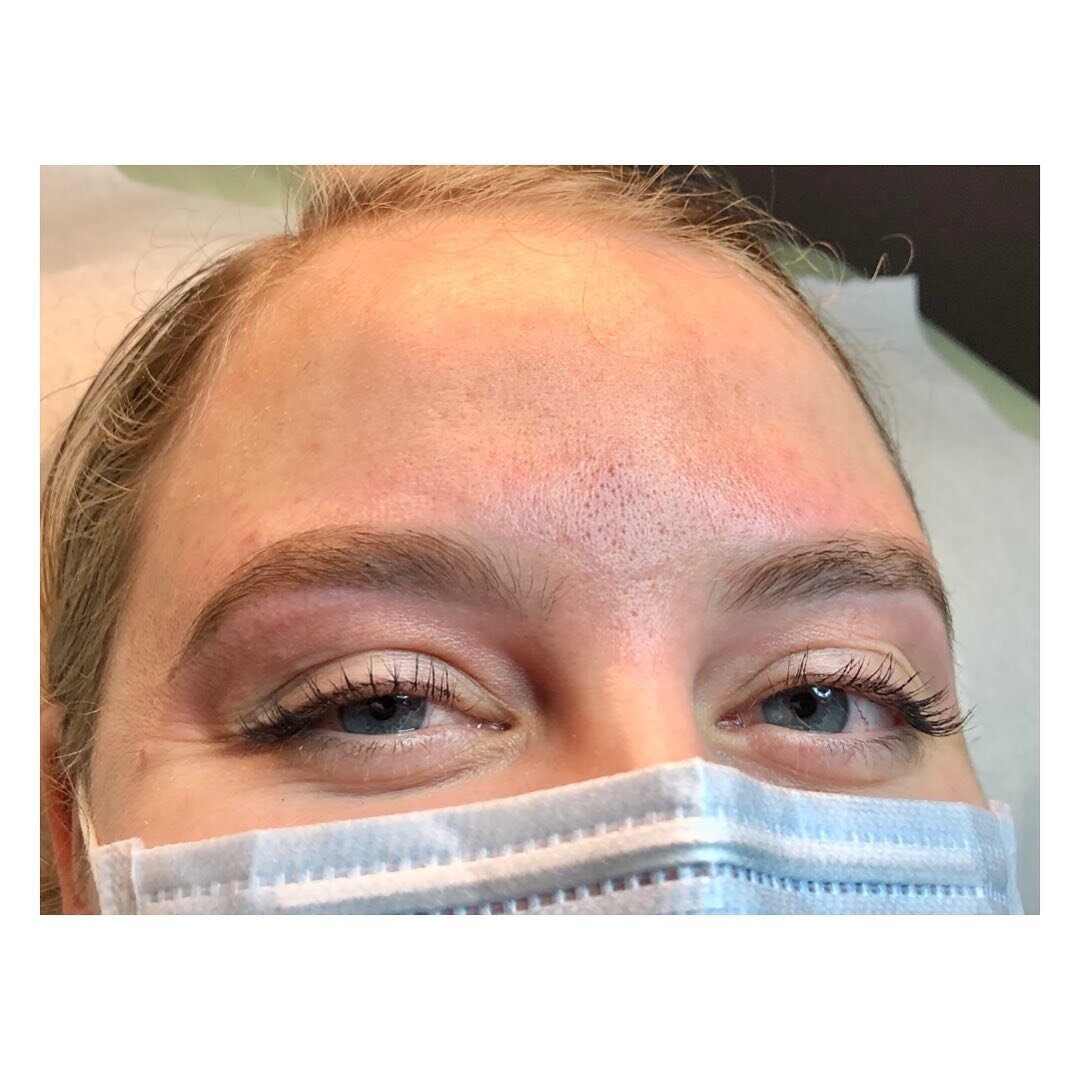 Had so much fun with this transformation. My client has such full fluffy brows but very light hair. Tint and wax did the trick! 
.
.
.
.
.
#denveresti #denveresthetics #denveresthetician #esthetician #estheticslife #wax #waxing #waxingtransformation 