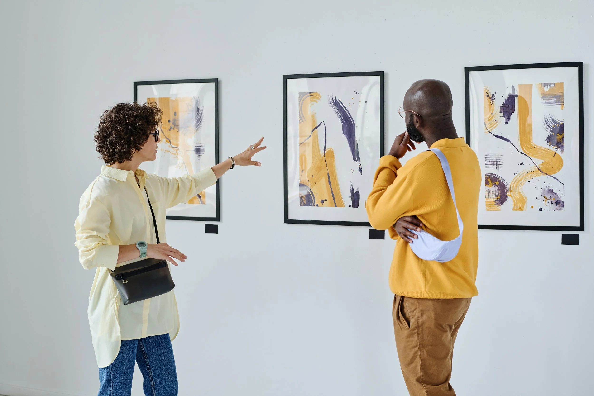 woman-discussing-art-with-man-2026-03-18-15-46-31-utc.jpg