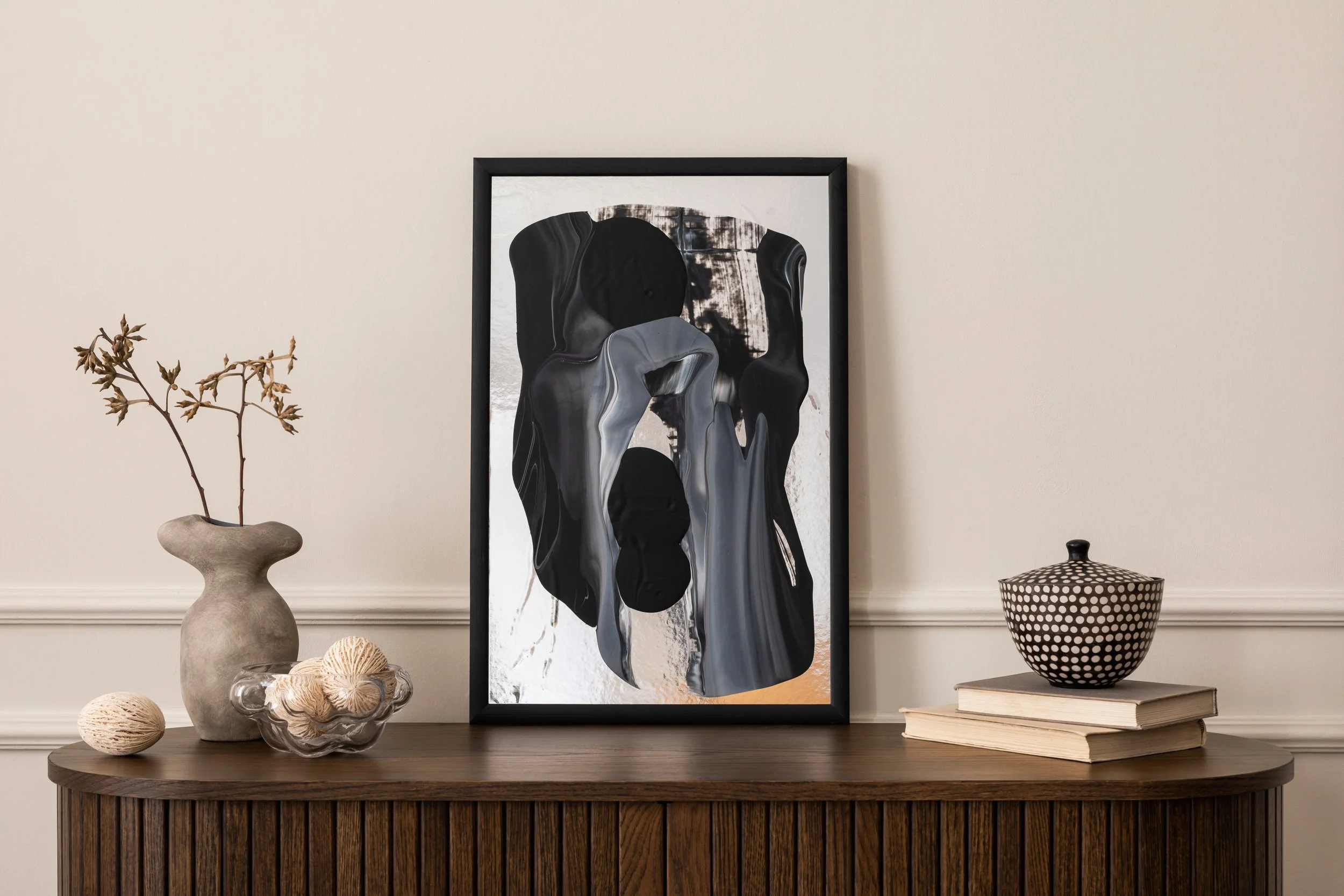 warm-and-cozy-composition-of-living-room-interior-2026-03-09-22-32-59-utc.jpg