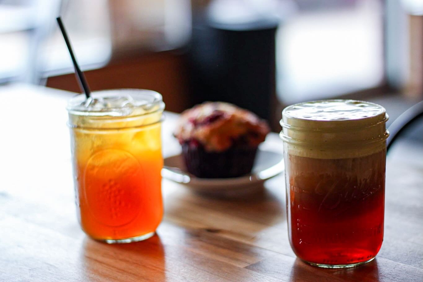 Escape the heat in our caf&eacute;&mdash; free WiFi and smiles. 

📸: Peach Arnold Palmer, Tokyo Fog, Mixed Berry Muffin