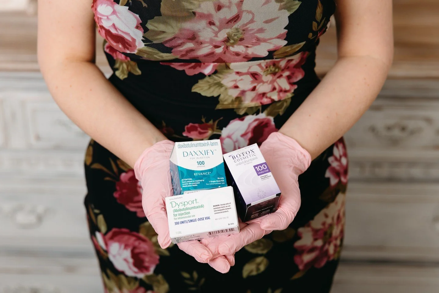 Now in its 2nd year, @elegant_aura_aesthetics is a space where patients can come and feel pampered. Owner Amanda Crowley, NP-C, brings expertise in Botox, dermal fillers, PRP, microneedling, Sculptra, and chemical peels. Every consultation begins wit