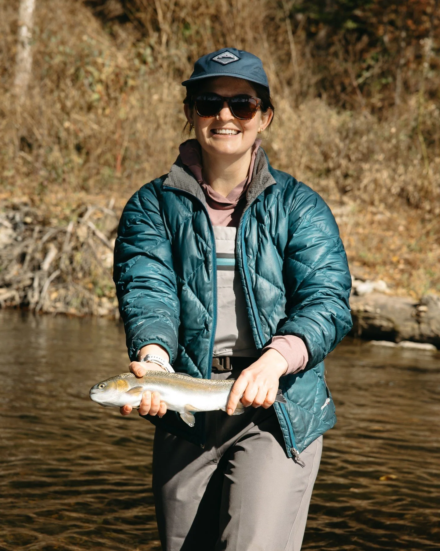 From gentle tubing floats to expert-led fly fishing excursions, @headwaters_outfitters offers loads of outdoor experiences year-round. Paddling adventures on the river, guided hikes through scenic trails, and family-friendly outings help people of al