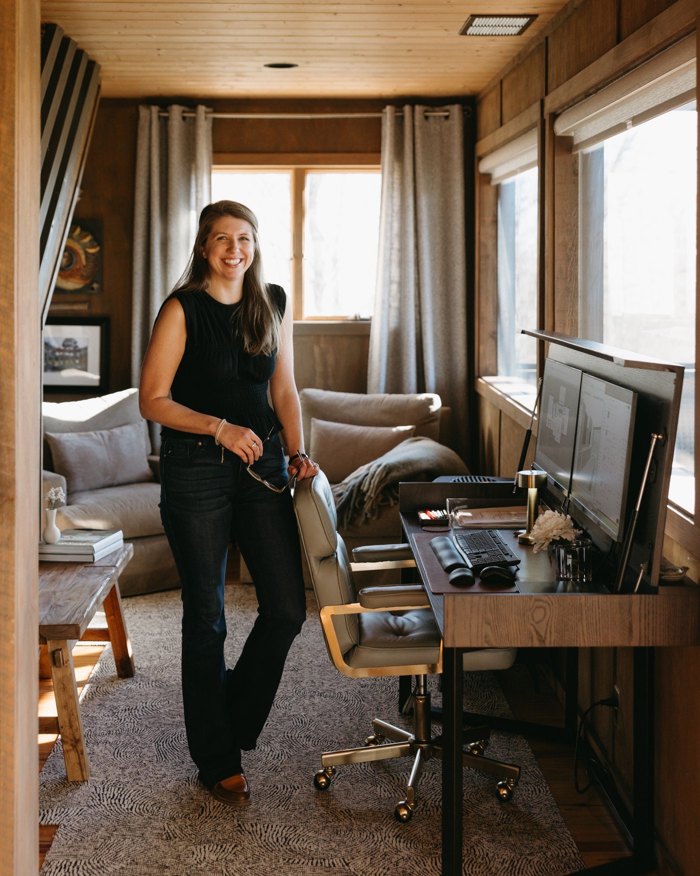 After earning her Bachelor of Science in Interior Design, Stephanie Smith, owner and founder of @steph_home_interiors, spent a decade working with established interior design firms. Along the way, she honed a rare blend of architectural precision and