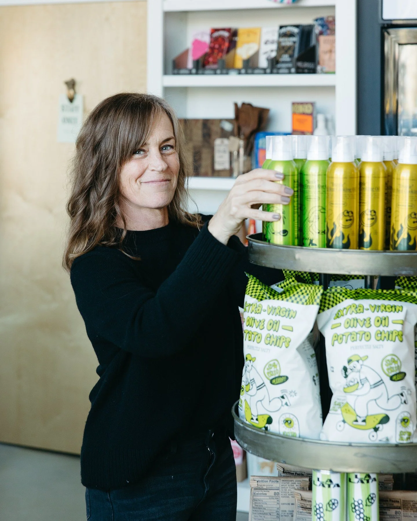 In a hurry? @territorywine's Neighborhood Market makes it easy to grab something special on the go. From rotating local goods and gourmet cheeses to pasta sauces, tapenades, and ready-made dinner pairings, there&rsquo;s always something worth taking 