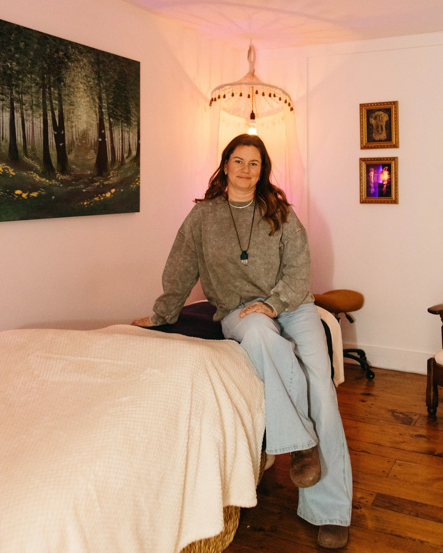 More than a wellness center, @ammasomaspa was created as a space for healing, connection, and care. Opened in 2024, Amma Soma brings together a collective of dedicated wellness practitioners offering services including bodywork, massage, holistic fac