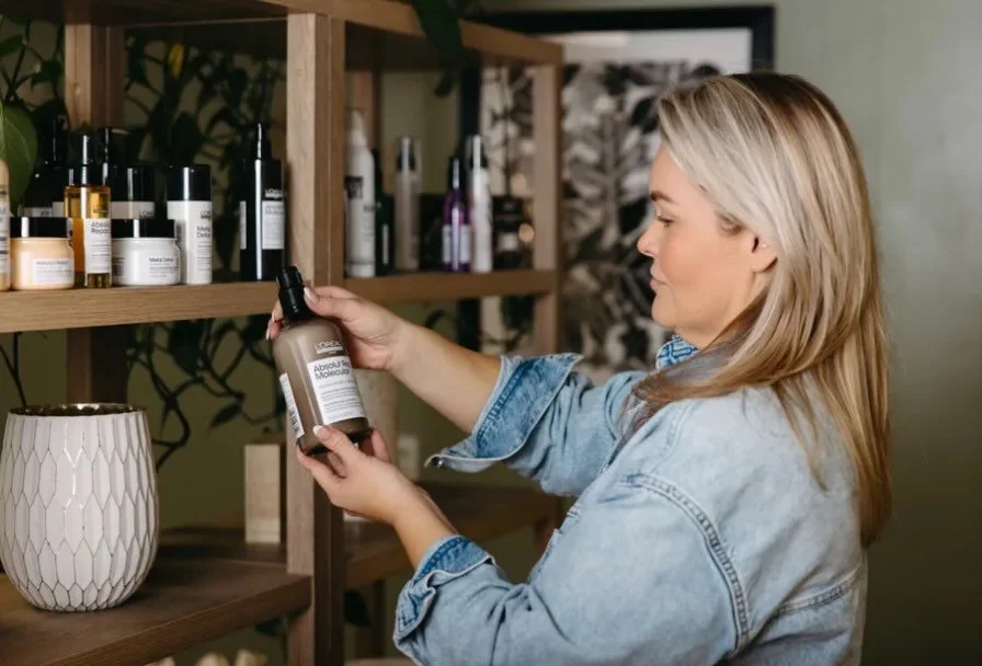 With 17 years of experience, @sumnermoncrief brings expert technique and a personal touch to every hair appointment. From sun-kissed blondes and lived-in color to precision cuts, Bellami extensions, and Brazilian Blowouts, she&rsquo;s passionate abou