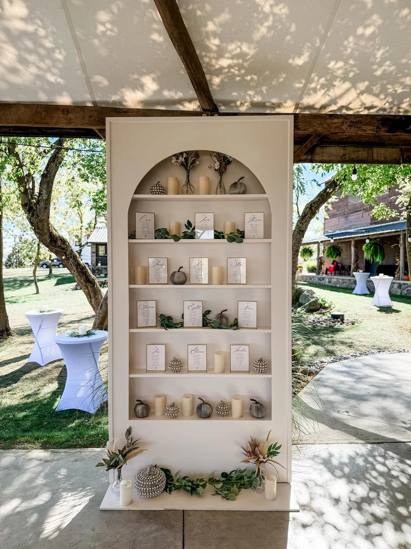 A Fall wedding at The Mill 🍂🤍
Our newest newlyweds had a gorgeous sunny, breezy autumn afternoon on our grounds. The weather was as perfect as their decor 🤍
