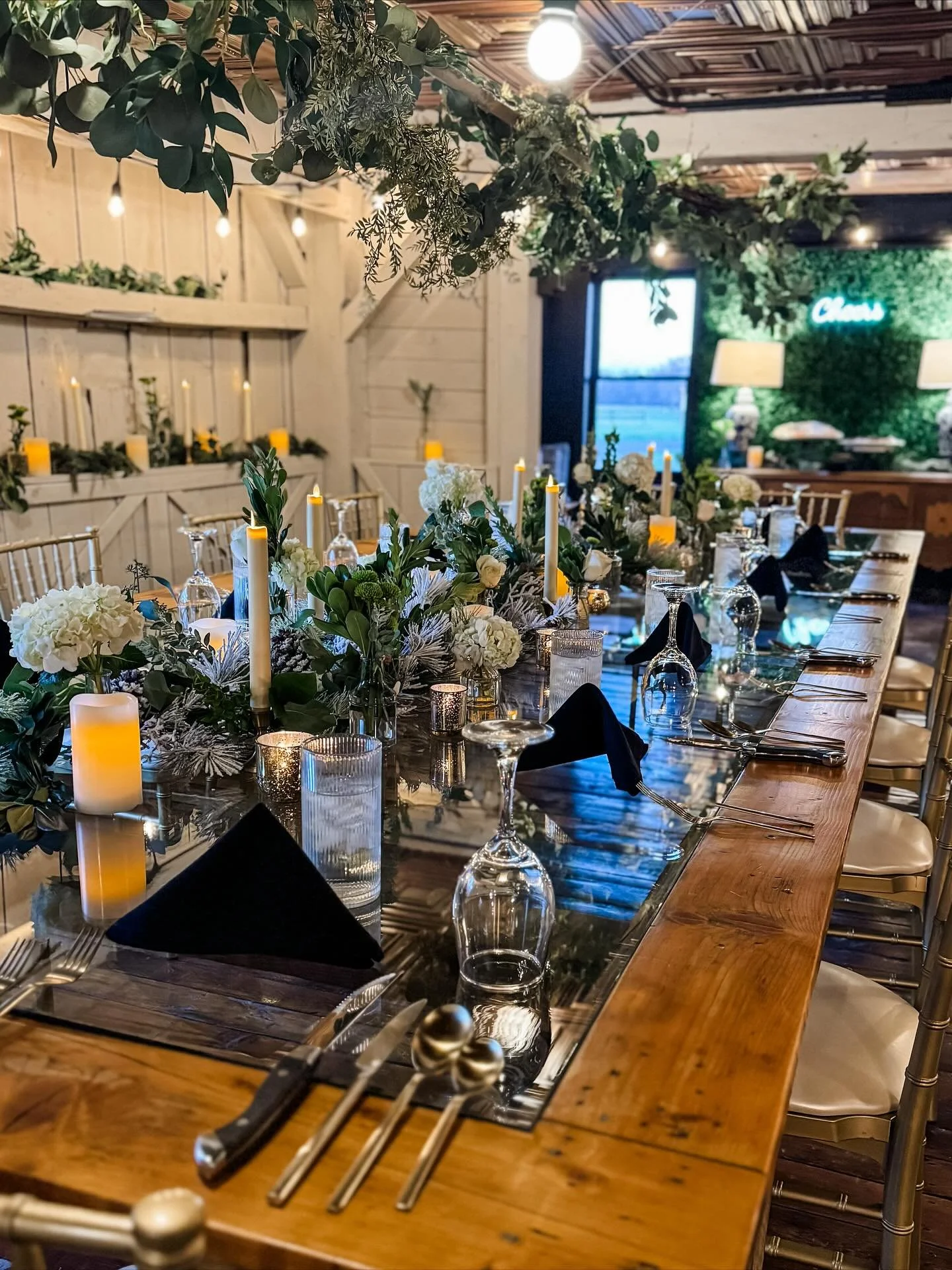 Did you know you can rent the Watermill for small gatherings or events with up to 40 people? ✨ 

We provide full-service coordination&mdash; planning, decorating, design, + more. Just show up! 

Take a look at this beautiful, wintery dinner event las