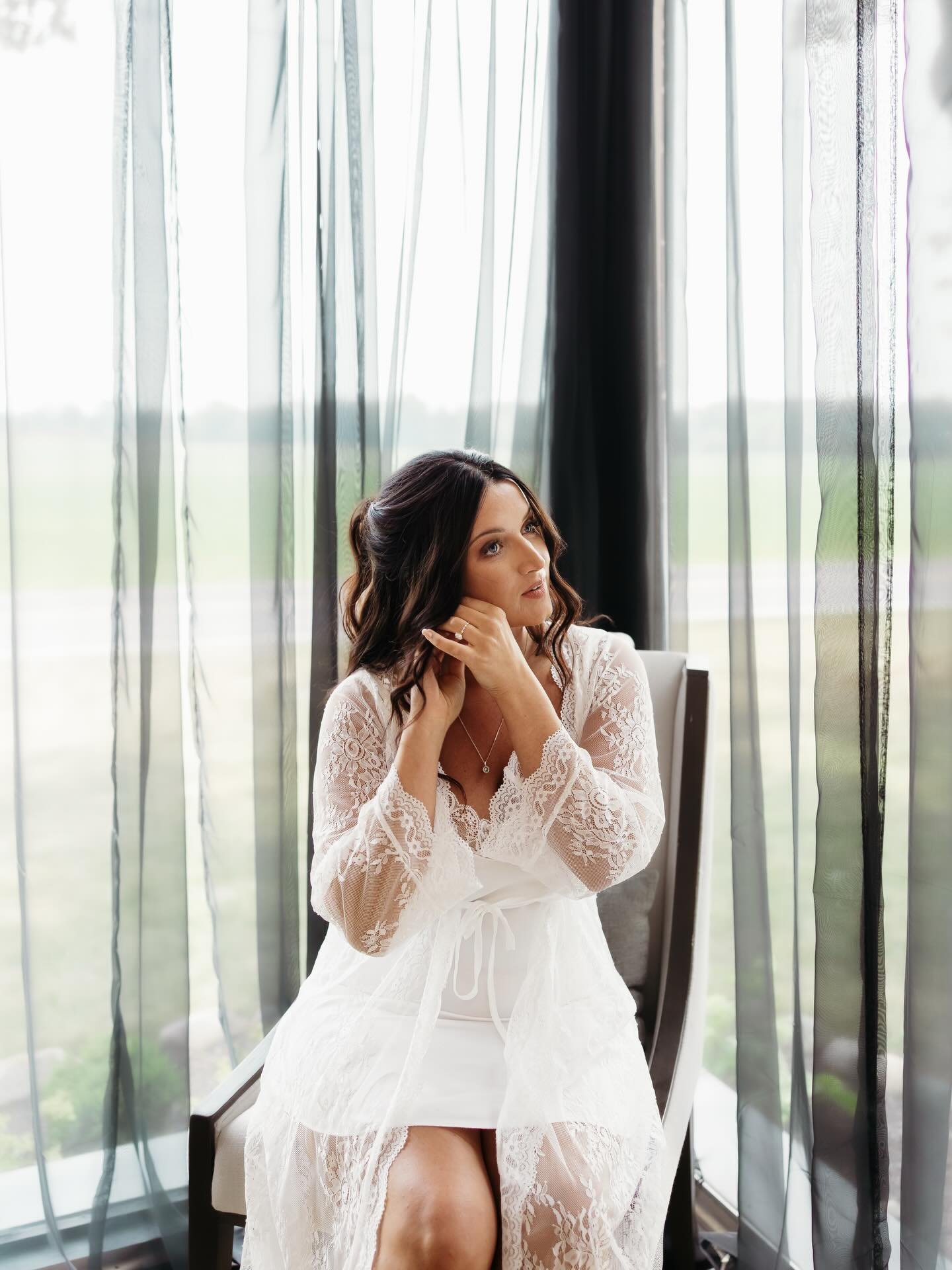 There&rsquo;s something special about having a place that feels as cozy as home on your wedding weekend 🤍

The Cottage is yours from Friday evening to Sunday morning&mdash; whether you&rsquo;re sipping champagne together the morning of, getting read