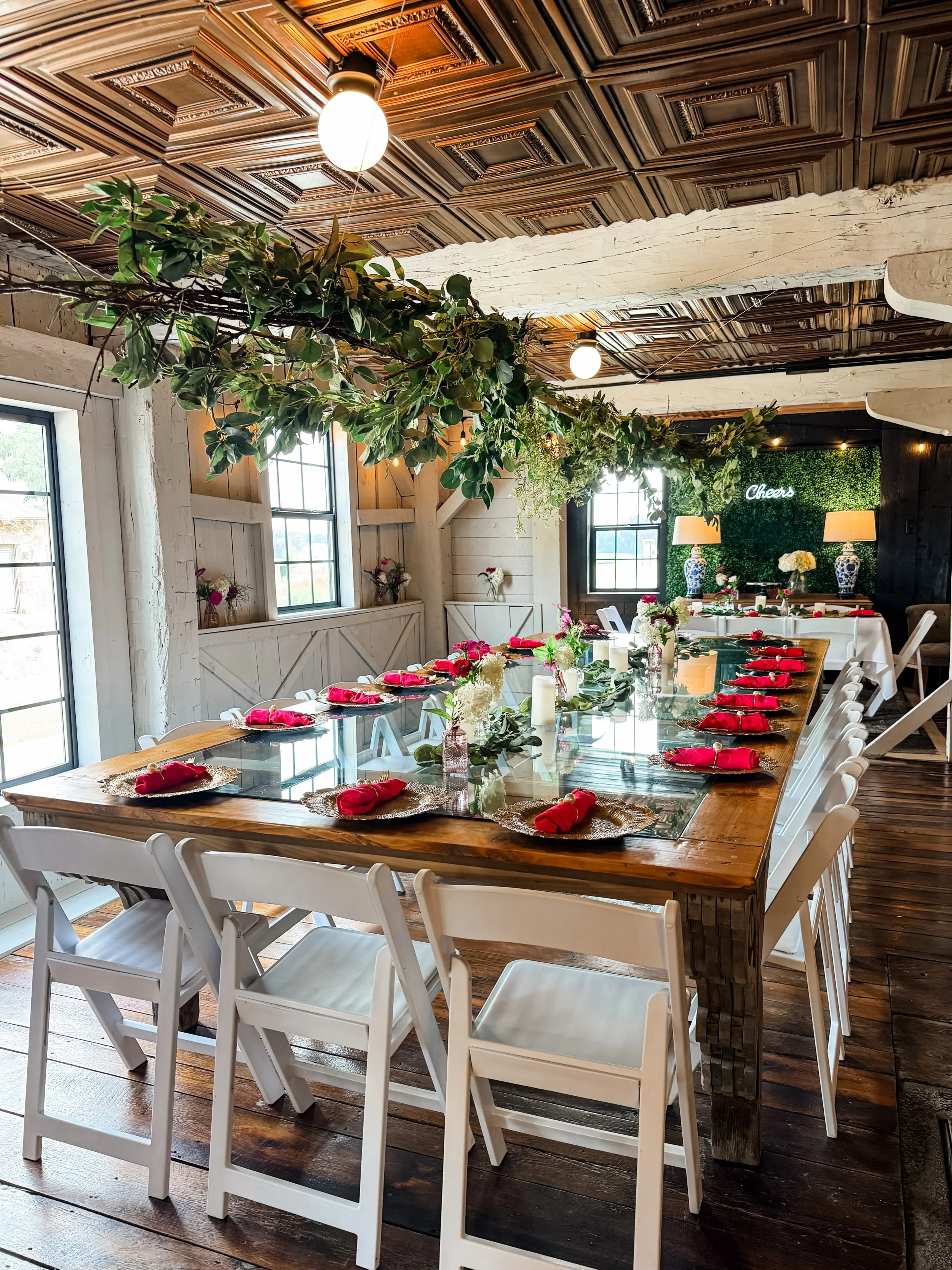 Notice anything different? 👀 

Friday evening&rsquo;s rehearsal dinner was our first event in the Watermill since the new windows were installed! The natural light is simply breathtaking and we couldn&rsquo;t be happier with how it turned out. 🤍