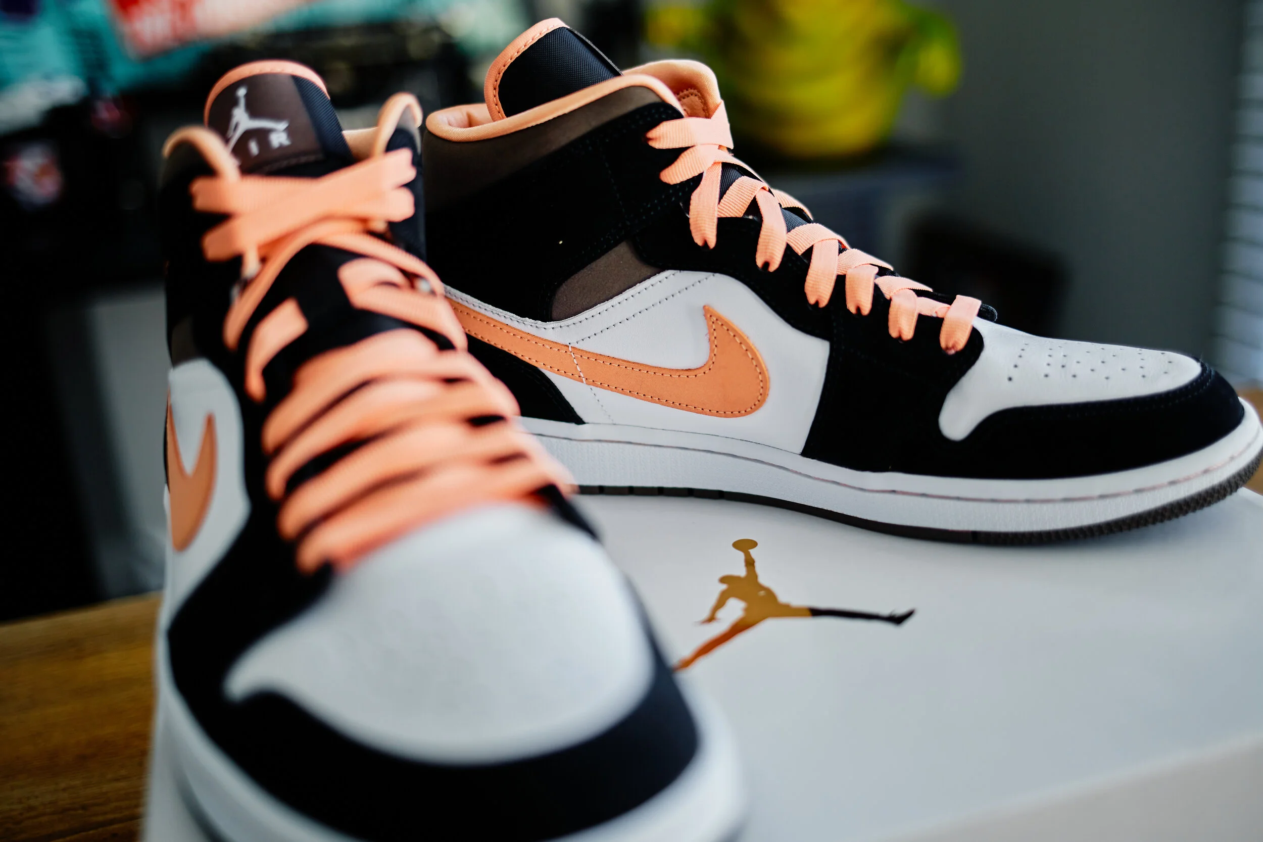 jordan 1 mid peach mocha womens