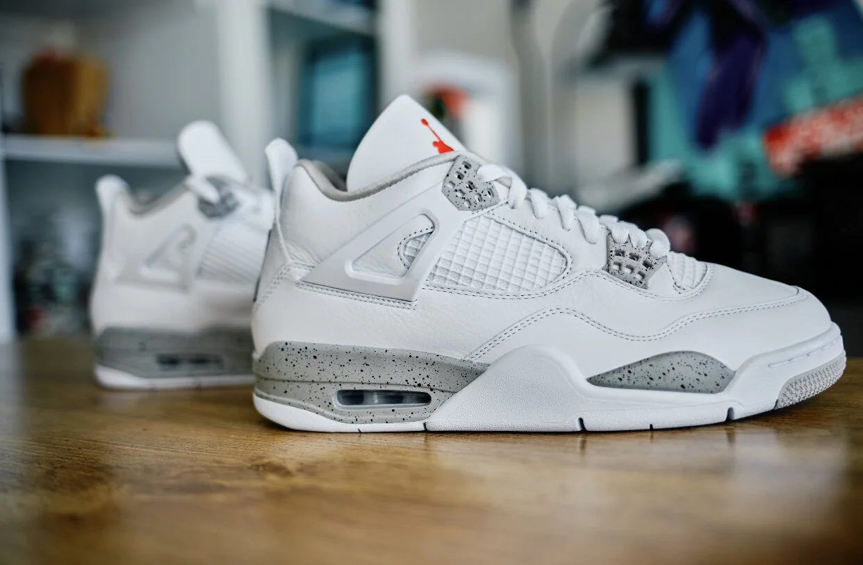 Air Jordan 4 Retro “White Oreo 