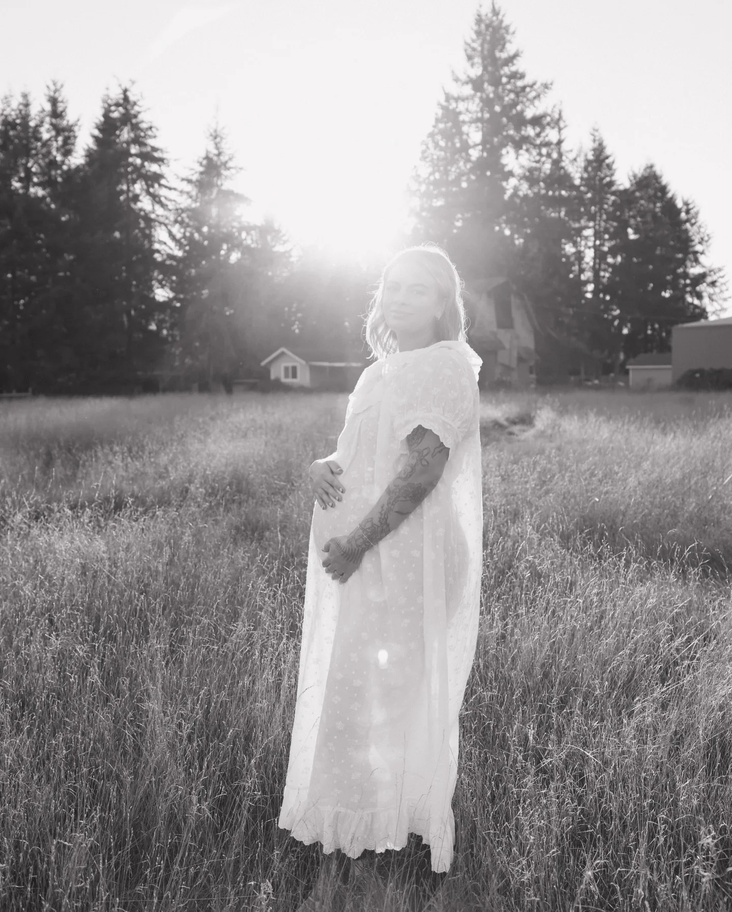 Hailey + her beautiful growing family. ft. A few of my favorite b+w&rsquo;s 🤍